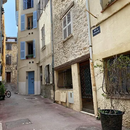 Souplex Cosy En Plein Coeur Du Vieil Apartment Antibes